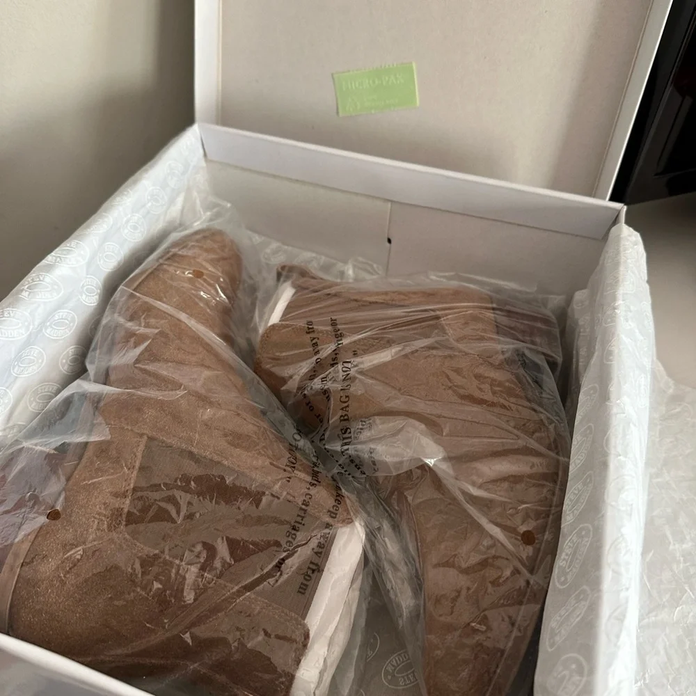 Booties 🤎 - Picture 7 of 9